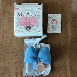 100% Authentic Popmart Molly Daily Look Mix-and-Match Maverick